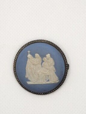 Coro Blue and White Round Jasperware-Style Brooch